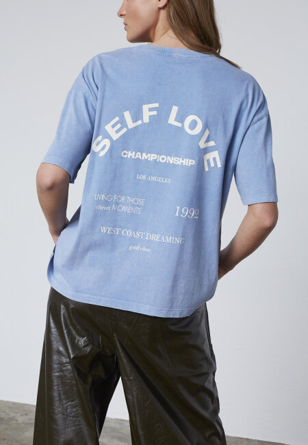 love & divine - love1303-2