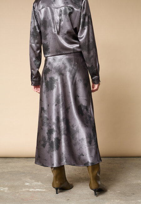 love & divine - love1484