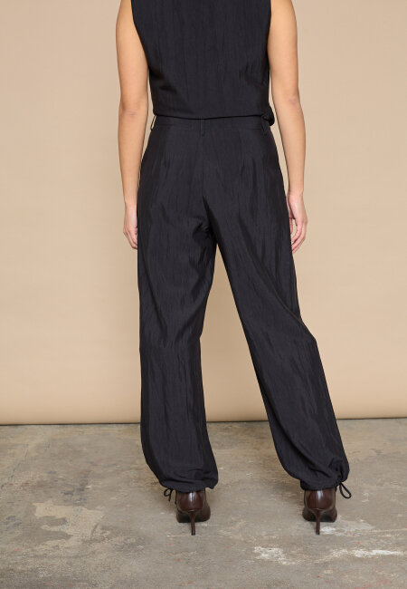 love & divine - love1477