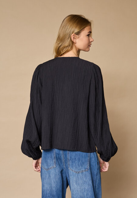 love & divine - love1464