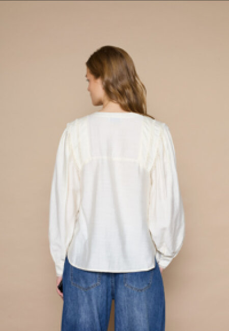 love & divine - love1493