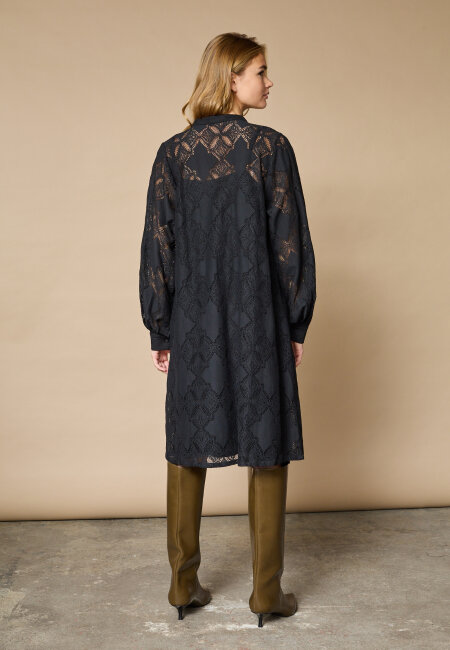 love & divine - love1453