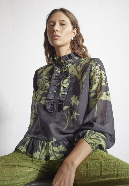 love & divine - love1457