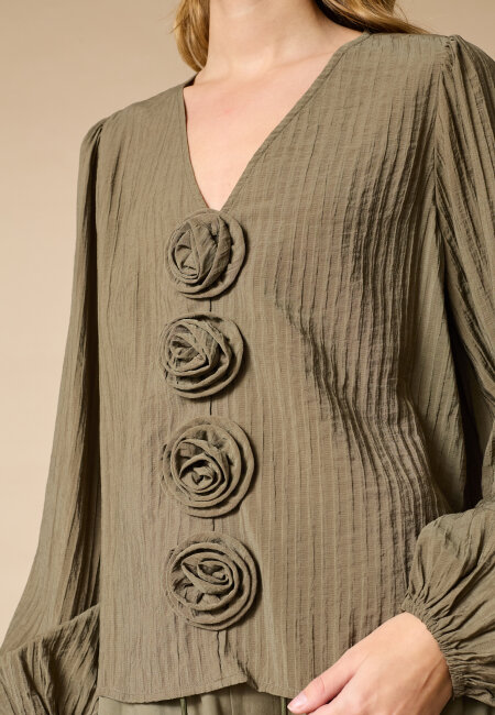 love & divine - love1464