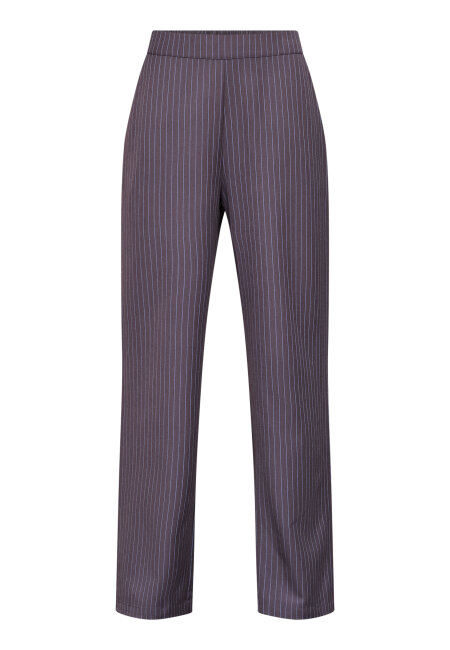 love & divine - love1024-57