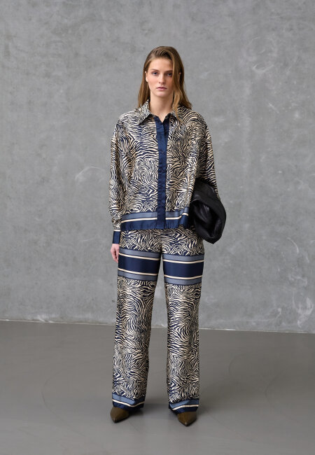 love & divine - love1393-1