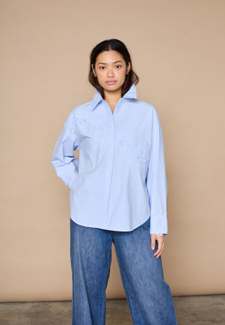 love & divine - love1509