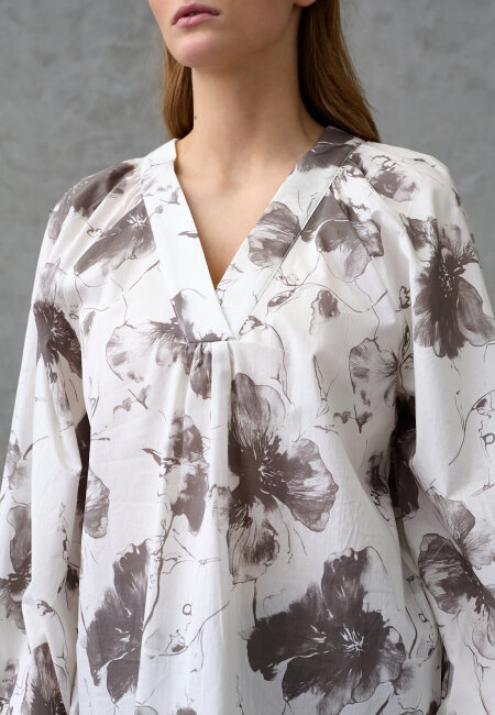 love & divine - love1528