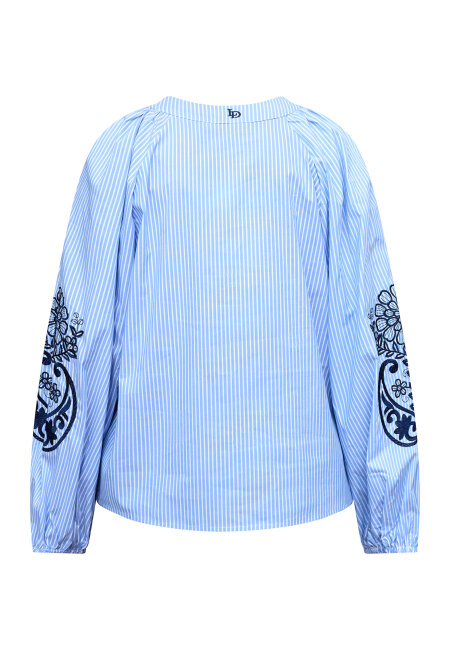 love & divine - love1529