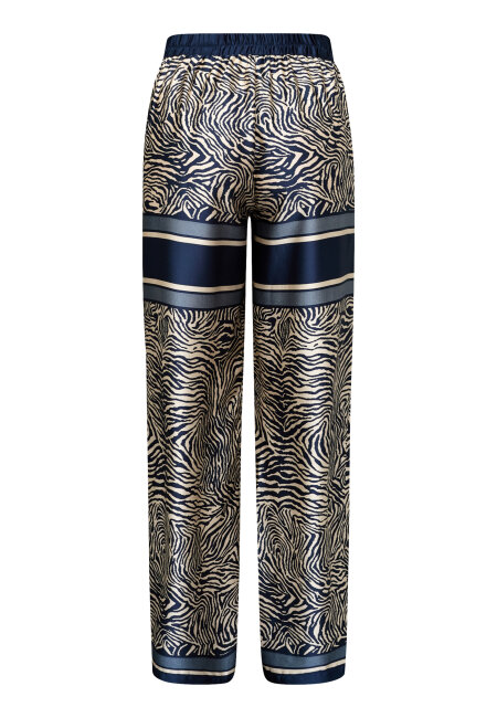 love & divine - love1024-60