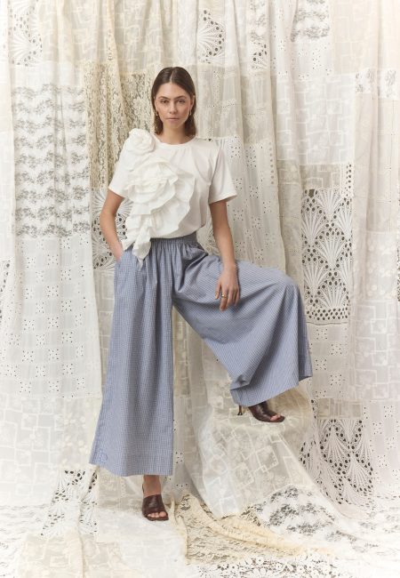 love & divine - love1496