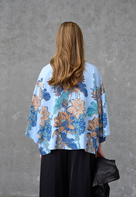 love & divine - love1553