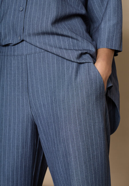 love & divine - love1024-58