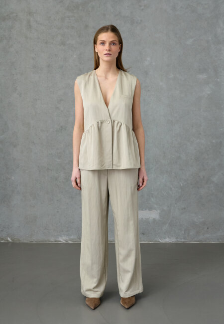 love & divine - love1478