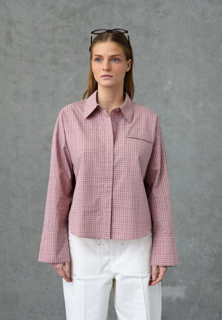 love & divine - love1495