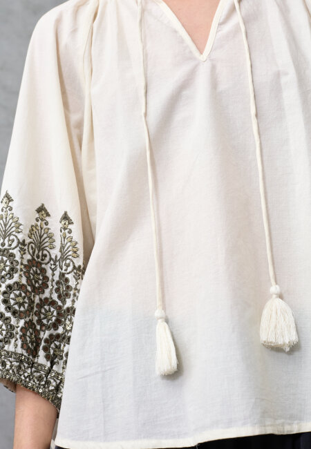 love & divine - love1504