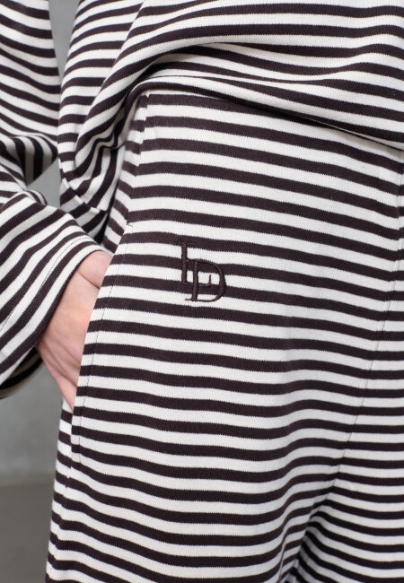 love & divine - love1506