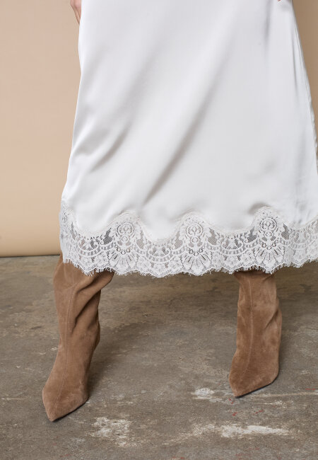 love & divine - love1503