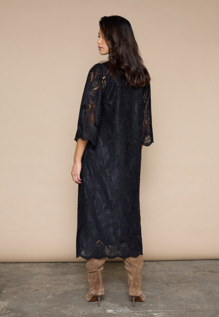 love & divine - love1444