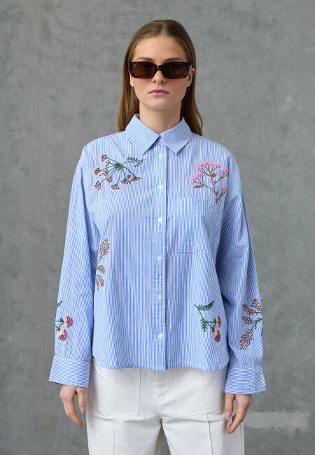 love & divine - love1555