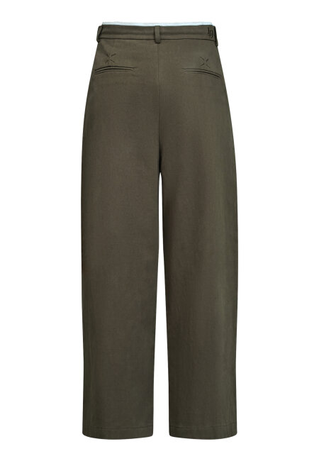 love & divine - love1511