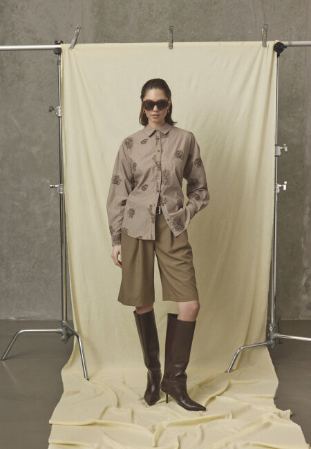 love & divine - love1516