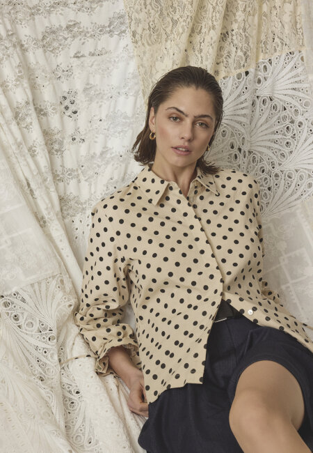 love & divine - love1497