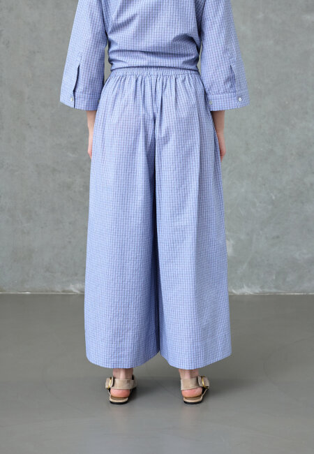 love & divine - love1522