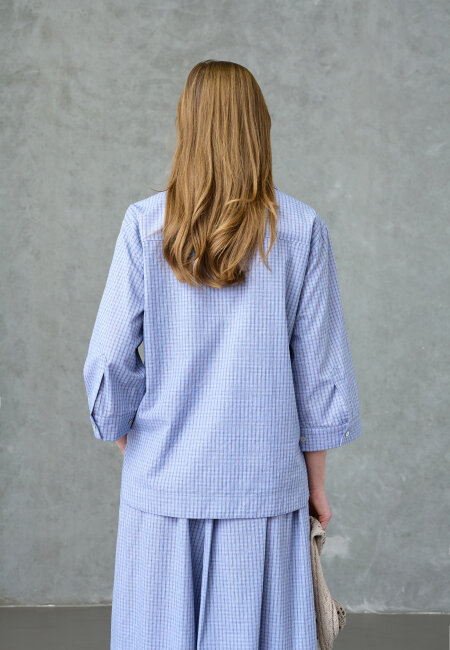 love & divine - love1523