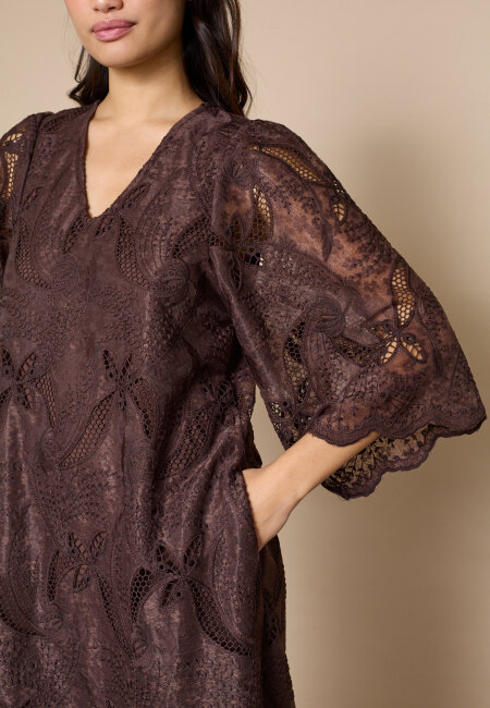 love & divine - love1444