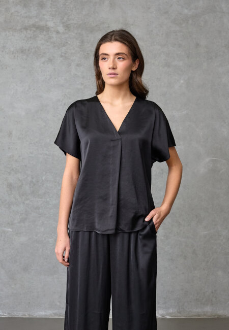 love & divine - love1514