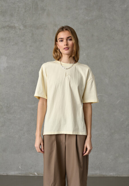 love & divine - love1303-3