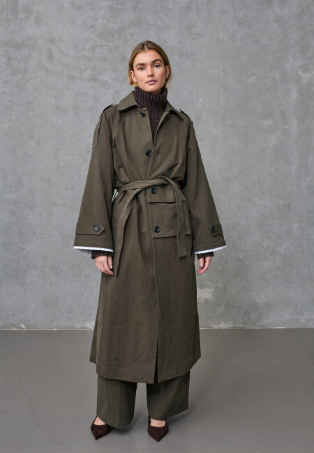 love & divine - love1512