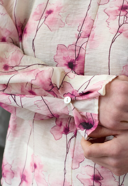 love & divine - love1551