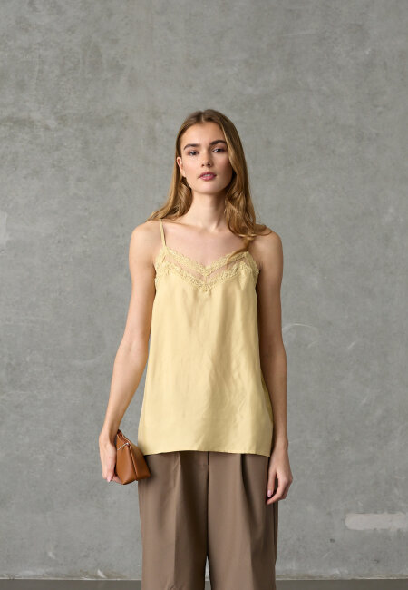 love & divine - love1556