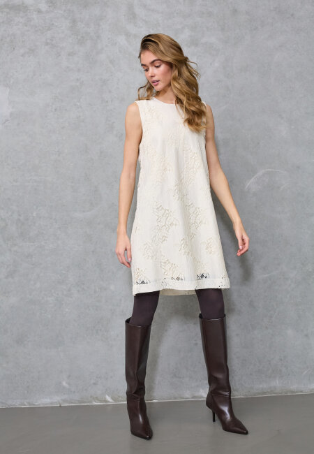 love & divine - love1524