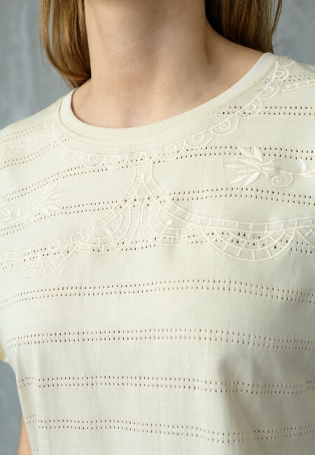 love & divine - love1533