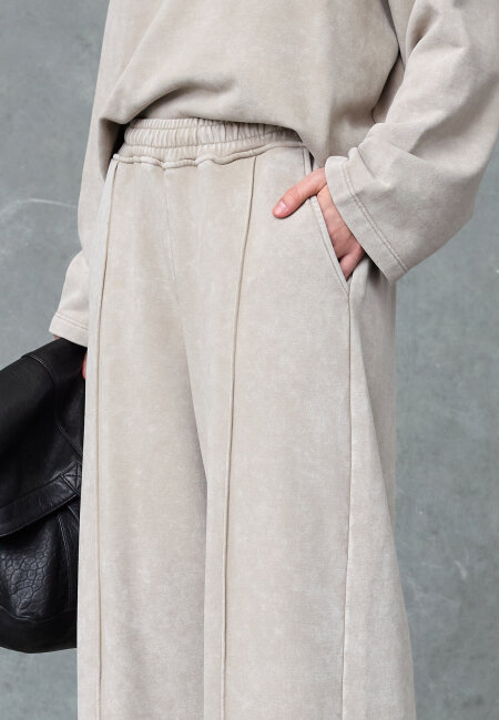 love & divine - love1573