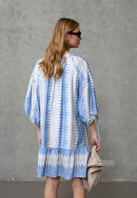 love & divine - love1540