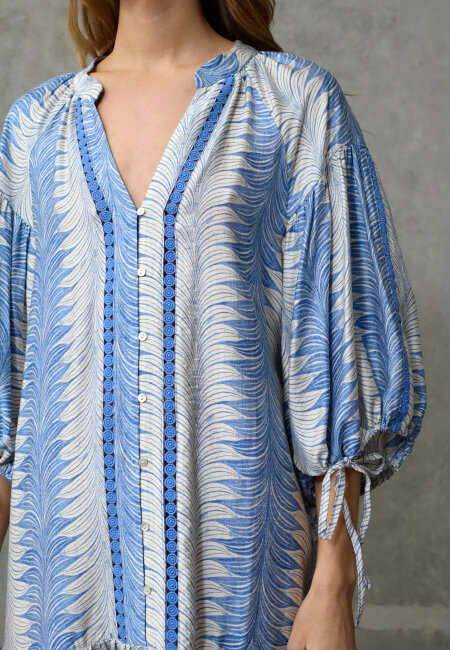 love & divine - love1540