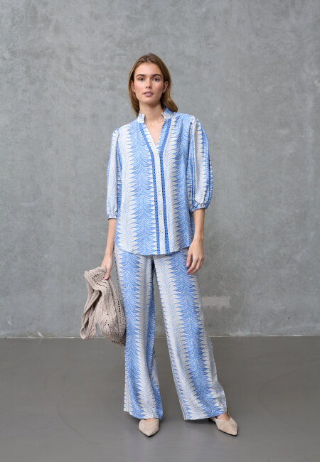 love & divine - love456-10