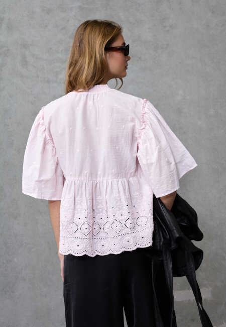 love & divine - love1530