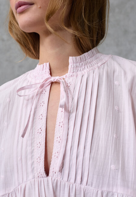 love & divine - love1530