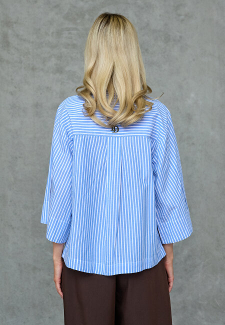 love & divine - love1562