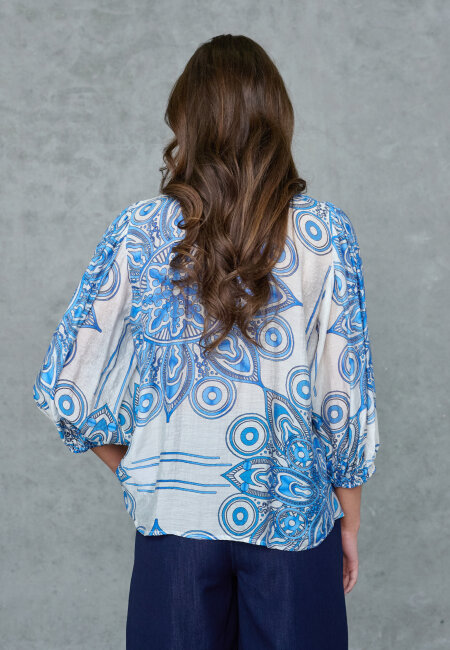 love & divine - love1578