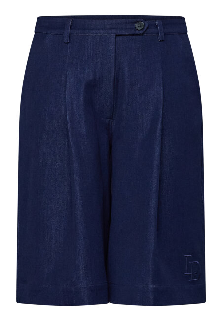 love & divine - love1582