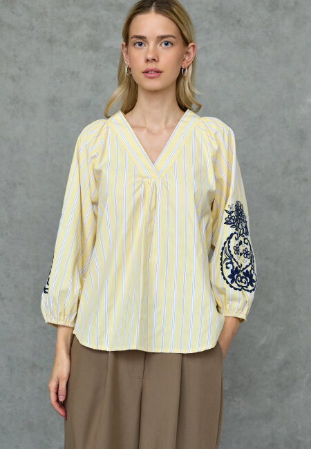 love & divine - love1597