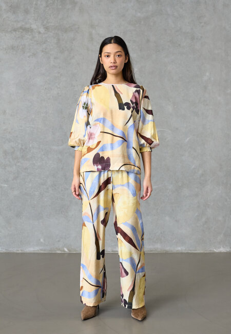 love & divine - love1568