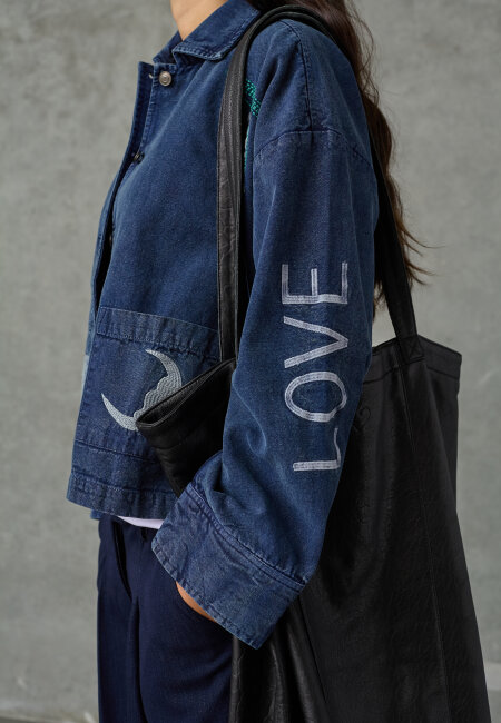 love & divine - love1612-1