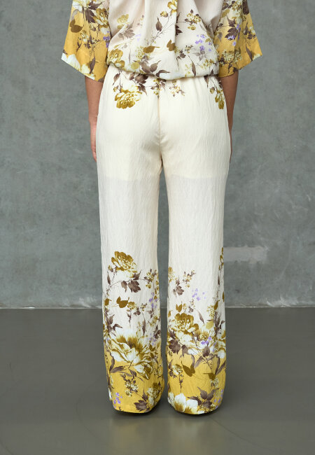 love & divine - love207-44